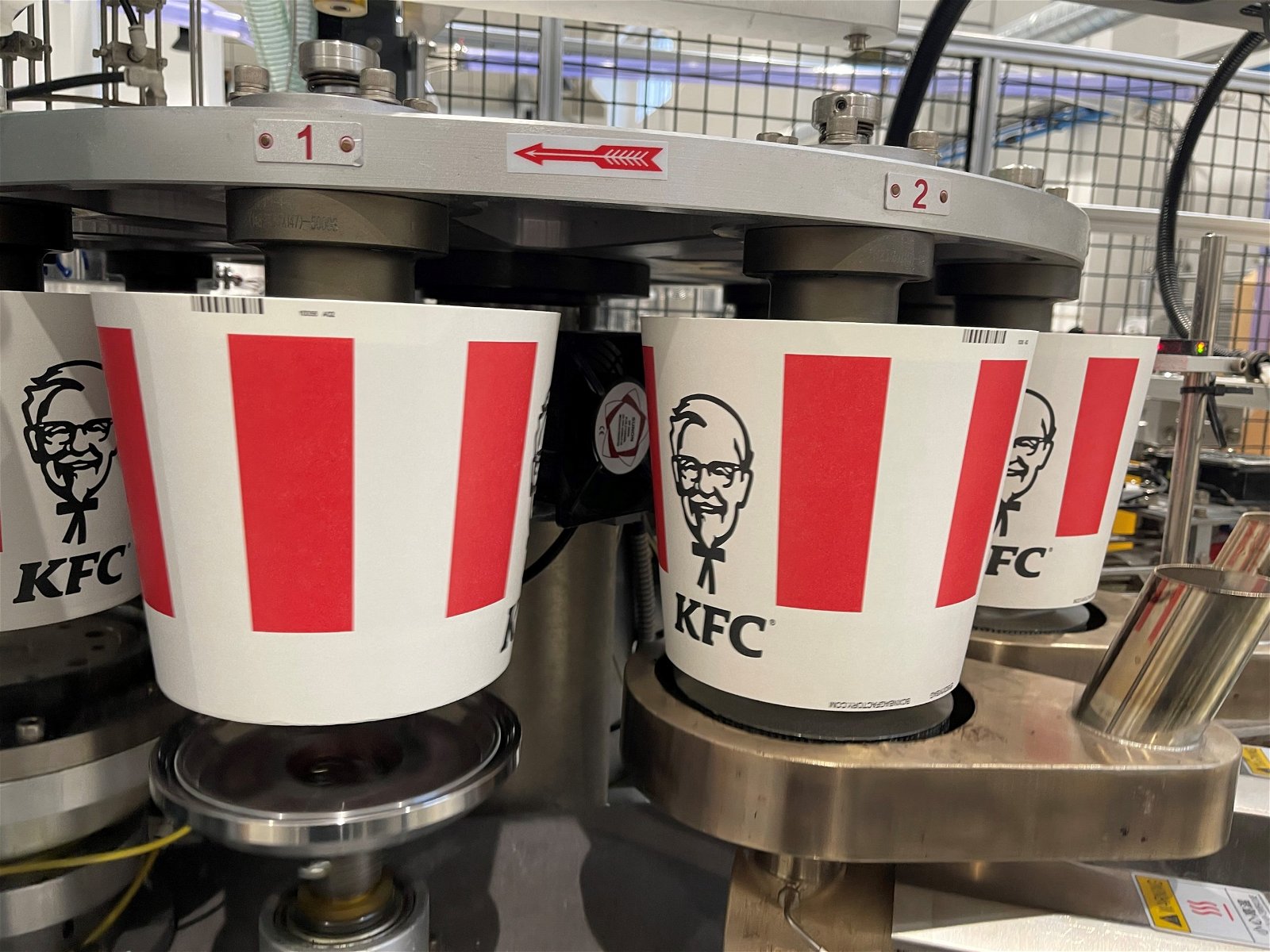 Kroonpak kubki wiaderka produkcja KFC 3 v skalowane